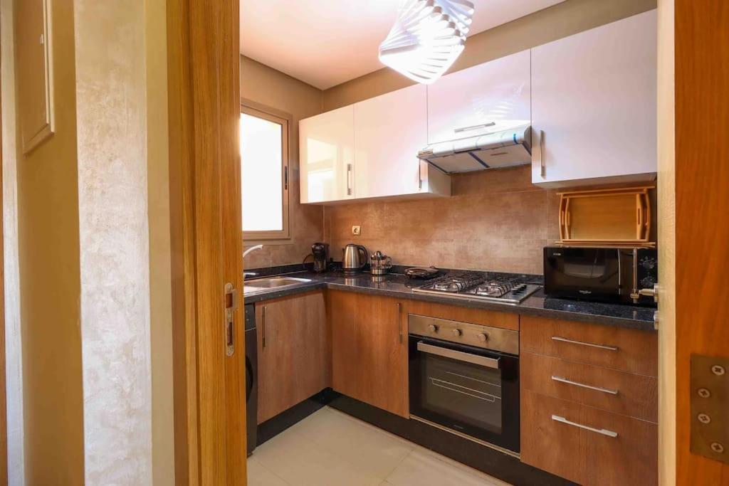 Cosy Appartemt Vue Sur Golf Et Montagne Apartamento
